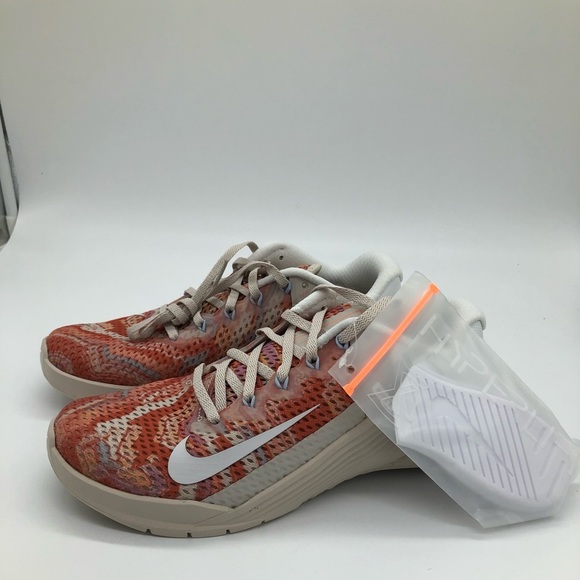 New Women’s Nike Metcon 6 Desert Sand/Beige Pink Shoes with box DJ3076-064 - Picture 2 of 5
